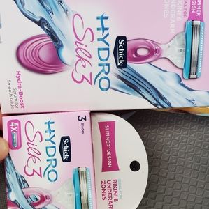 2 hydro silk schick razor and refill pack new